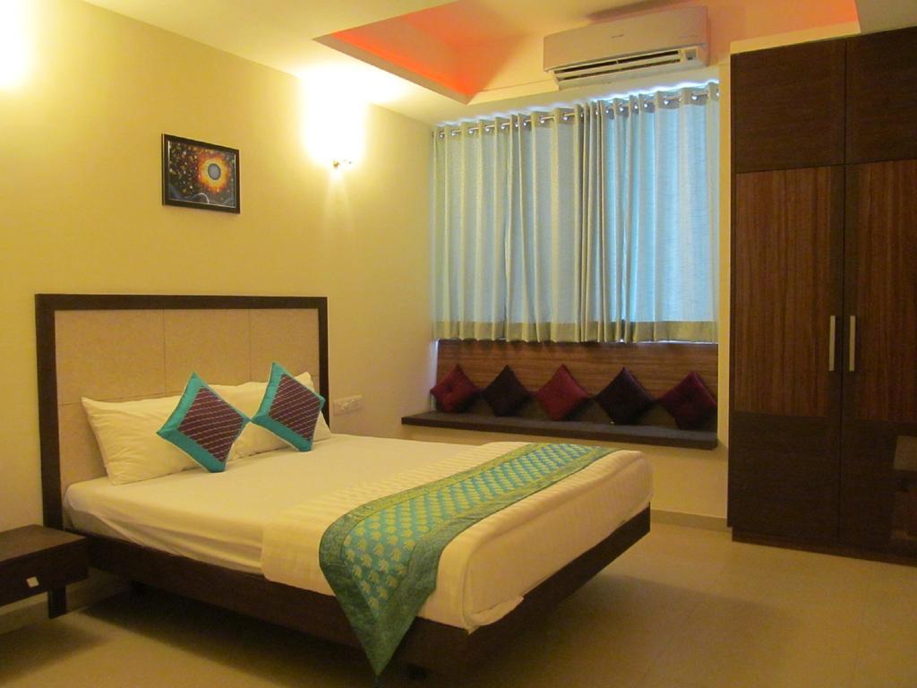 העיר בנגלור Ixora Suites חדר תמונה