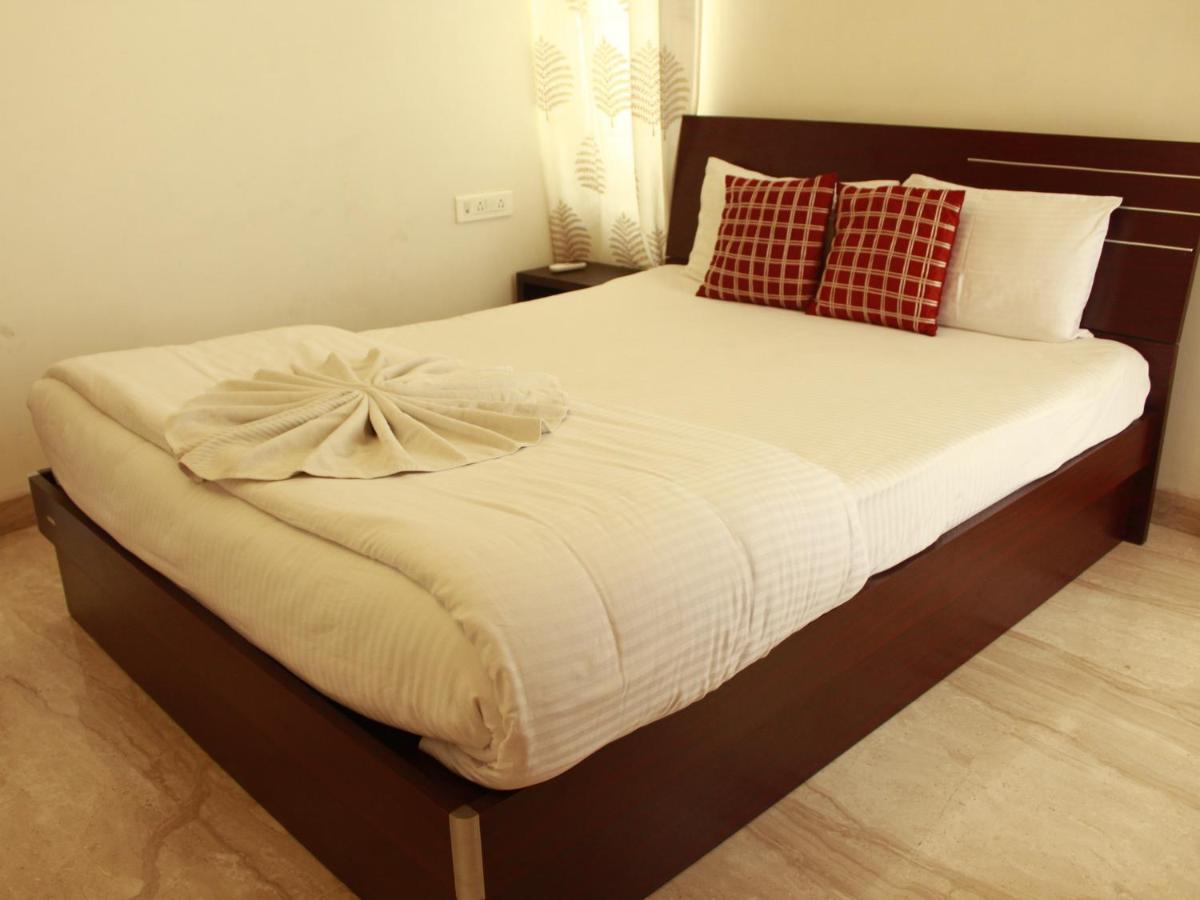 העיר בנגלור Ixora Suites מראה חיצוני תמונה